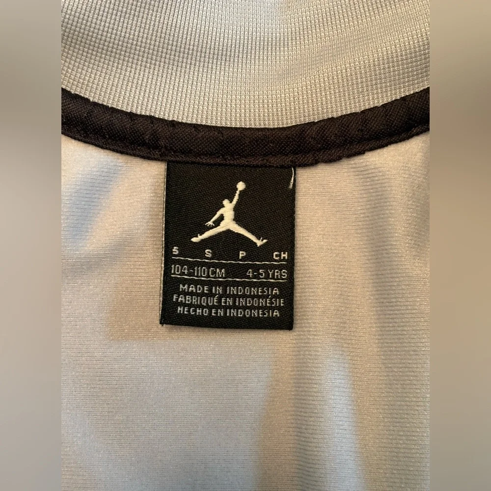 Jordan light gray